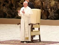 SPEECH - Pope Francis Holds An Audience With Journalists And The Media at Hall Paul VI on March 16, 2013 in Vatican City, Vatican. (Footage by Giulio Origlia/Getty Images) Stock Footage
