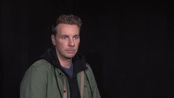 Dax Shepard has a thing for giving good advice, at home with Kristen Bell and nationwide on ‘Ellen’ News Clip
