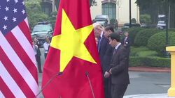 CLEAN : Trump backs US spy agencies on poll meddling News Clip