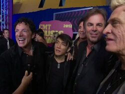 INTERVIEW: Ross Valory, Neal Schon, Arnel Pineda, Stock Footage