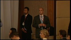 Obama and Kan talk to CEOs prior to summit opening News Clip