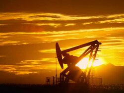 HD: Pump Jack at Sunset Stock Footage