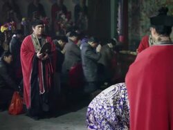 MS PAN Taoist do religious rites with pilgrims to pray for good luck in grand hall of temple during Chinese Lunar New Year  AUDIO  / xi'an, shaanxi, china Stock Footage