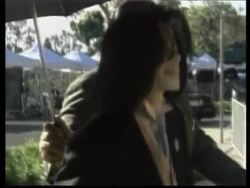Michael Jackson arrives for trial Instructional Video