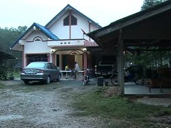 Thai rubber farmers hit by slump in commodity prices News Clip