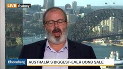 Australia Holds Largest Bonds Sale on Record News Clip