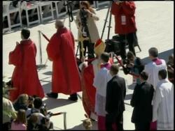 WRAP Pope conducts mass at the Washington stadium, reax News Clip