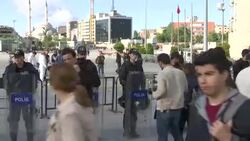 Turkey journalist fired on outside court Instructional Video
