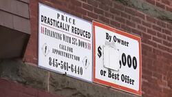 CLEAN : Hopes for zombie homes 10 years after US housing bust News Clip