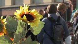 CLEAN : Security high at Europe's biggest flea market in Lille News Clip