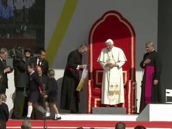 Pope Benedict XVI blesses Children  News Clip