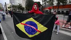 Demonstration in support of Brazil's impeached president Dilma Rousseff Stock Footage