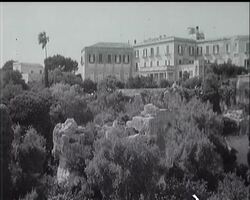 SIR WINSTON ON HOLIDAY News Clip