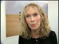 Farrow presses China to help end abuse in Darfur News Clip