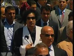 Egyptian leader Mubarak and Libyan leader Gadhafi arrive in Rome News Clip