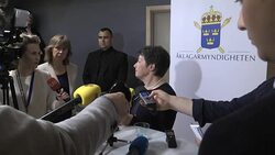 VOICED : Archivan investigacion por violacion contra Assange en Suecia News Clip