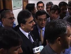 WRAP Latest on floods, PM sbite, US copters, flooding in DI Kahn News Clip