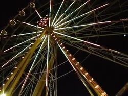 rotating ferris wheel Stock Footage