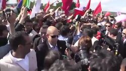 VOICED : Dilma Rousseff deja la residencia presidencial de Brasilia News Clip