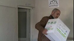 CLEAN : Syrian aid smugglers haggle for News Clip