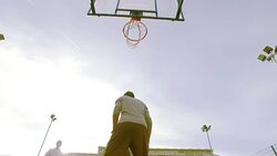 Playing basketball. Stock Footage