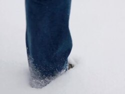 footprints in the snow Stock Footage