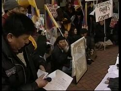 USA: NEW YORK: TIBETAN MONKS STAGE PROTEST News Clip