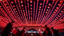 CLEAN : Malaysian devotees pray at temple on Lunar New Year's eve News Clip