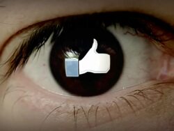 Thumbs up in eye. Stock Footage