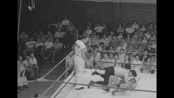 Tag-team wrestling between 'giants' and little people in Washington, DC News Clip