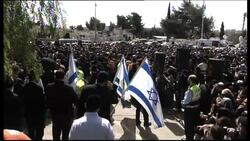 Massive crowds bury victims of Toulouse school shooting News Clip