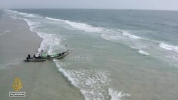 Senegal faces rising sea levels, expanding deserts News Clip