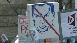 CLEAN : Low turnout in Budapest against a surprise News Clip