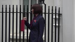Rachel Reeves and Sir Keir Starmer depart for PMQs and Autumn Budget announcement News Clip