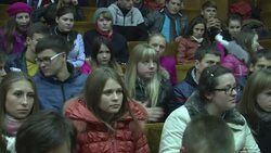 VOICED : Teatro contra la trata en Moldavia News Clip