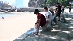 VOICED : Autoridades chinas instan a millones de habitantes a quedarse en casa por ola de calor News Clip