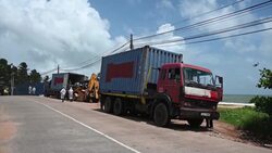 CLEAN : Debris wash ashore in Sri Lanka as cargo ship burns News Clip