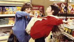 'Laverne & Shirley' Actress, Director Penny Marshall Dies at 75 | THR News News Clip