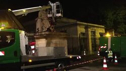 CLEAN : FILE: Activist on trial for defacing Colbert statue at French parliament News Clip