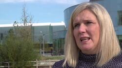 Woman describes 'awesome' feeling of having lung transplant friend 35 years after operation News Clip