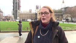 VOICED : Gobierno britanico ignora llamamientos para hacer sonar Big Ben en noche de Brexit News Clip