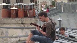 CLEAN : On the rooftops of Paris, acoustic jazz frees "confined bodies" News Clip