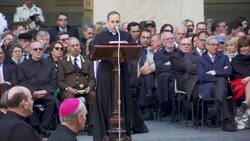 Swiss Guard recruits sworn in at Vatican ceremony Instructional Video