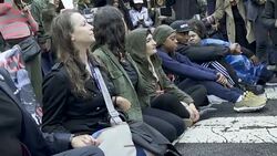 ANTI–Brett Kavanaugh – Multiple arrested for civil disobedience on day of Kavanaugh/Ford hearing Stock Footage