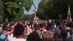 Virginia takes down statue of Robert E. Lee News Clip