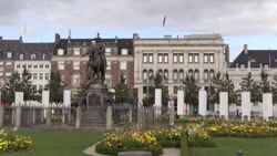 CLEAN : Copenhagen's '50 Queens' exhibition highlights lack of statues for women News Clip