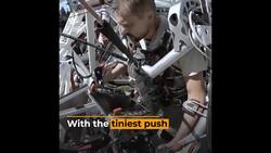 The world’s largest exoskeleton mech suit News Clip