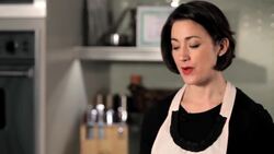 How to Cut a Wedding Cake Instructional Video