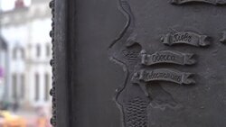 CLEAN : Russians react to Moscow-occupied regions of Ukraine joining Russia following referendum News Clip