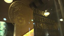 CLEAN : Nobel Physics Prize 'is an encouragement to young people' says winner News Clip